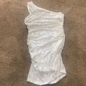 White sequins party dress.